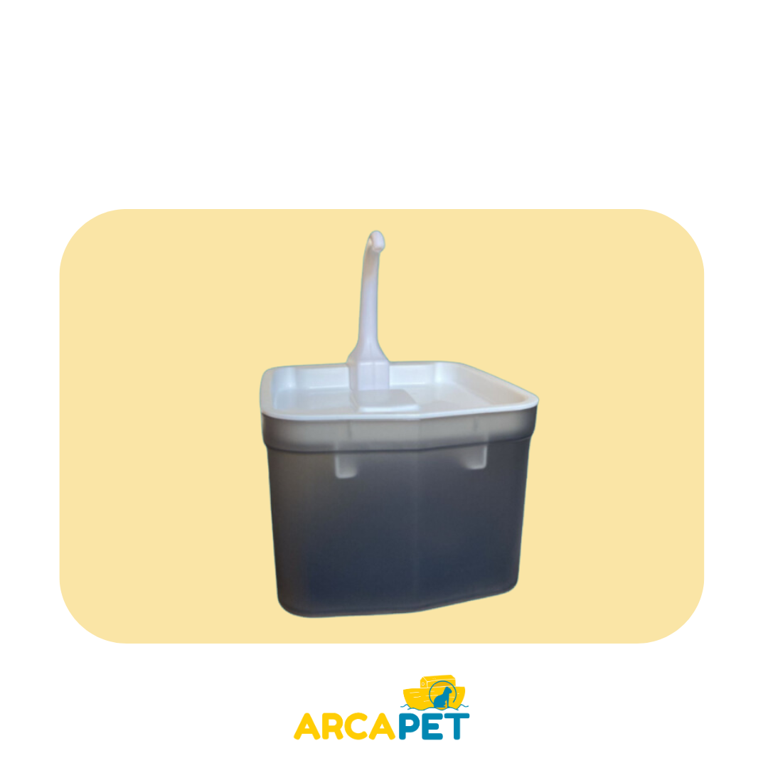 Fuente De Agua 2L